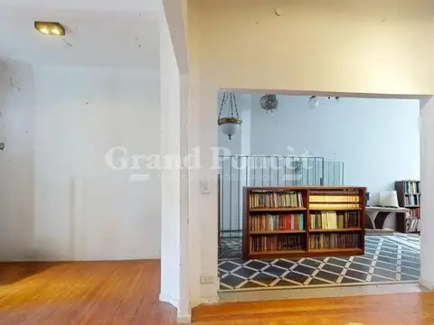 Depto Tipo Casa en Venta 95 años