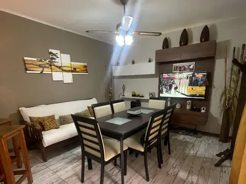 Alfredo Palacios 500, Piso PB