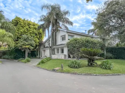 Casa Chalet  en Venta en Boating Club, San Isidro, G.B.A. Zona Norte