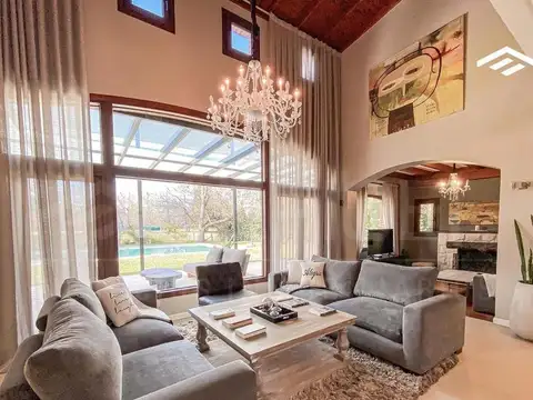 Casa en Venta en Countries y Barrios Cerrados en Esteban Echeverria, USD 1.300.000