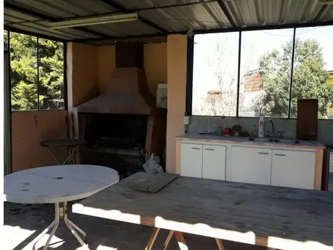 Quinta en Venta con 2 cocheras