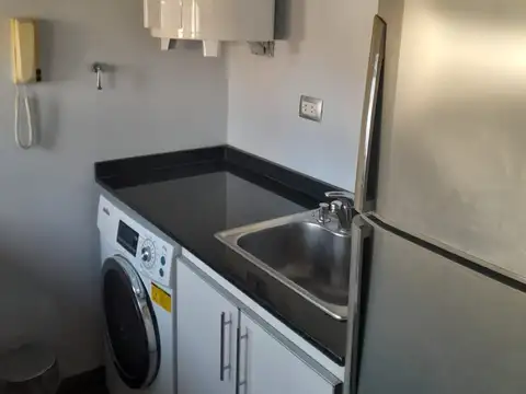 Departamento en Alquiler en Parque Chacabuco, $ 520.000