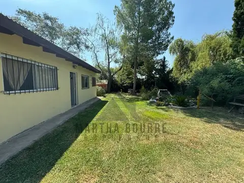Casa Chalet  en Venta en Parque Jularó, Exaltación de la Cruz, G.B.A. Zona Norte