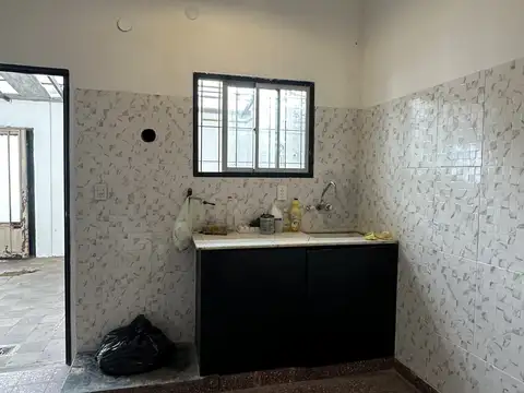 Casa en Alquiler con 1 cochera