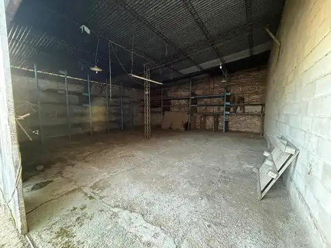 VENTA - GALPÓN DE 307 M2 - PEREZ