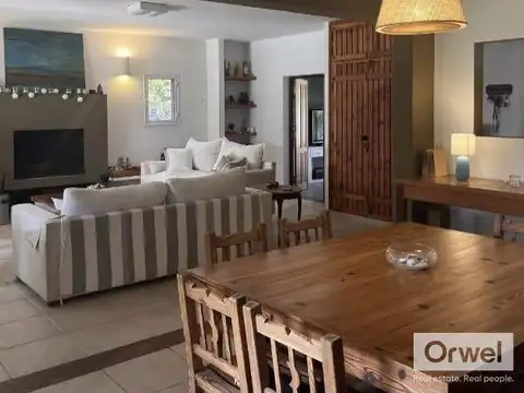 Casa en Alquiler Temporal en Santa Barbara, USD 4.500