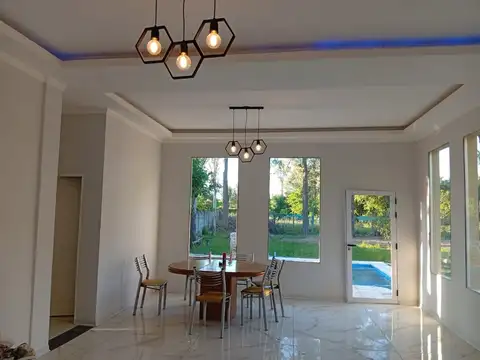 Quinta - Alquiler - Argentina, Presidente Perón - Av, Soberania 353