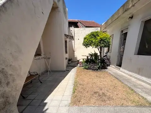 CASA 5 AMBIENTES CON COCHERA QUINCHO Y TERRAZA VILLA BALLESTER