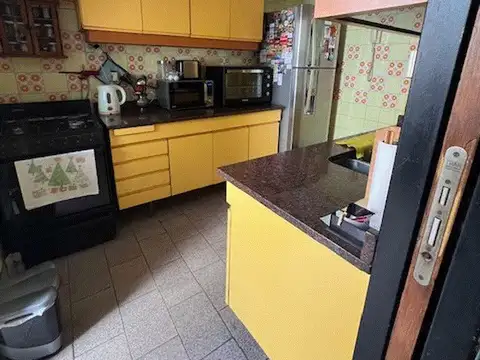 CASA 5 AMBIENTES CON COCHERA QUINCHO Y TERRAZA VILLA BALLESTER