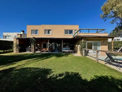Casa  en Alquiler en La Comarca, Tigre, G.B.A. Zona Norte
