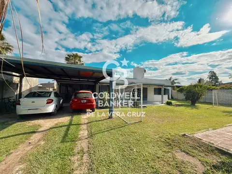 Casa 7 ambientes con 2 baños