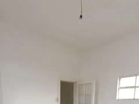 Oficina 2 ambientes con 1 baño