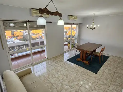 Departamento en venta 2 dormitorios, piso exclusivo San Martin y Bv Segui