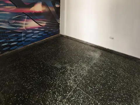 Local en Venta 35 años