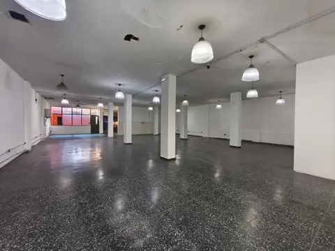 Local en Venta 35 años