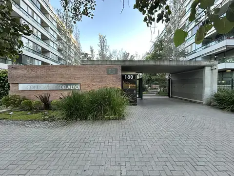 Espectacular depto de 3 dormitorios en Condominios del Alto II con cochera. Departamento esquinero al este y norte ! Edificio Mora.