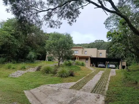 Casa en Venta con 6 cocheras