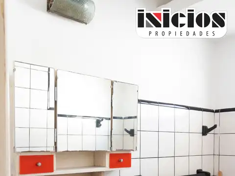 Casa 3 ambientes con 1 baño