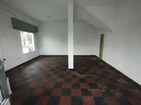Local en Alquiler en Ituzaingo Sur, $ 400.000