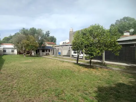 CASA EN VENTA , DEPARTAMENTO SOBRE LOTE DE 20 X 40 IDEAL INVERSORES