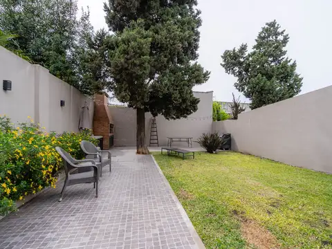Depto Tipo Casa en Venta de 6 ambientes