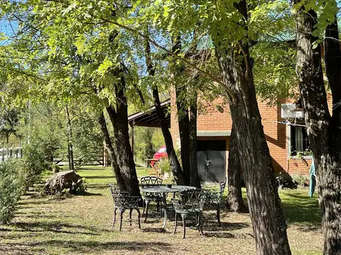 Casa 3 ambientes con 2 baños