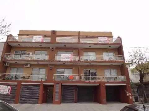VENTA COCHERAS EN VERSALLES