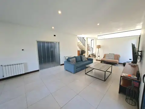 Casa en Venta en Joaquin Gorina, USD 237.000