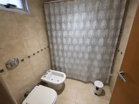 Departamento en Alquiler con 1 cocheras