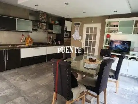 Casa en Venta en Lomas de Zamora, USD 460.000