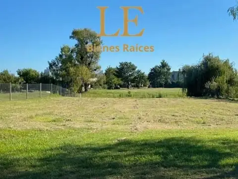 Terreno en Venta de 941,0 m2