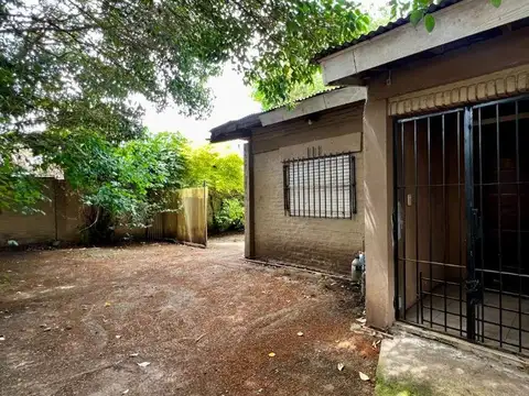 CASA 4 AMBIENTES EN VENTA CLAYPOLE APTO CREDITO.