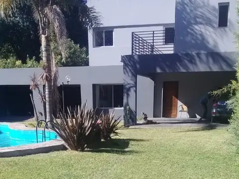 CASA  en Venta en La Reja