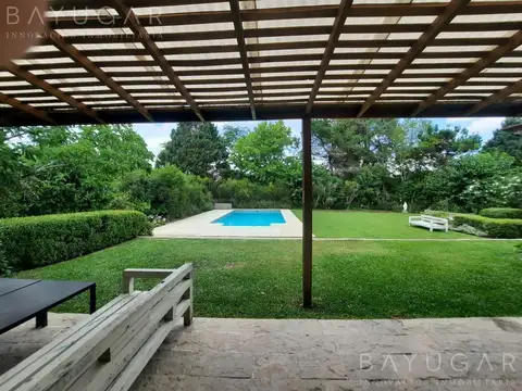 Casa en Venta en Los Alcanfores, USD 475.000