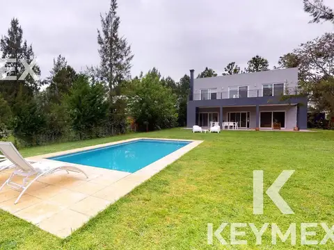 Casa 6 ambientes con 3 baños
