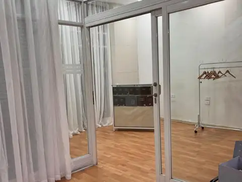 Teniente General Juan Domingo Perón 800