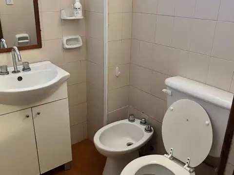 Casa en Venta con 6 cocheras