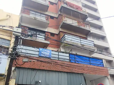 Cabildo 200, Piso 1