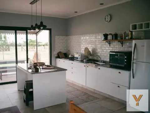 Quinta en venta - 2 Dormitorios 3 Baños - Alsina
