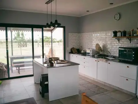 Quinta en venta - 2 Dormitorios 3 Baños - Alsina