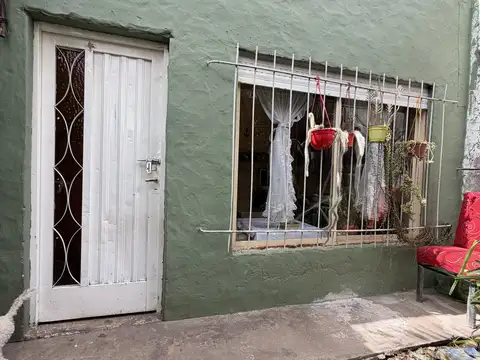 CASA CON LOCAL EN VENTA