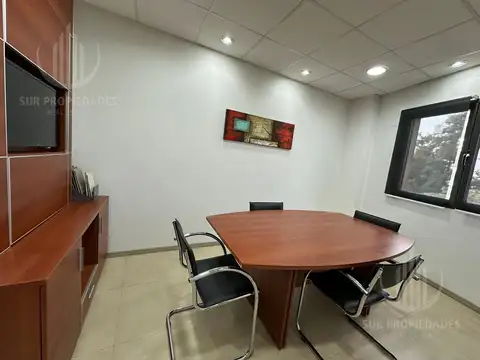 Oficina en Venta al Este