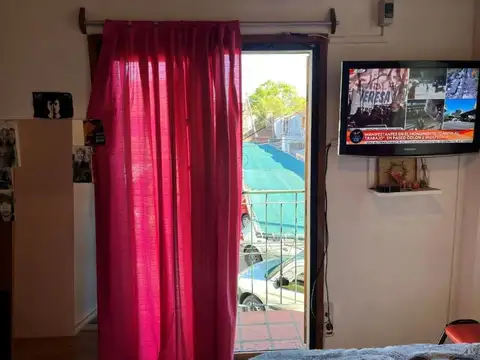 Depto Tipo Casa en Venta en Castelar Norte, USD 55.000