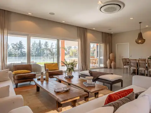 Casa en Venta de 5 dormitorios