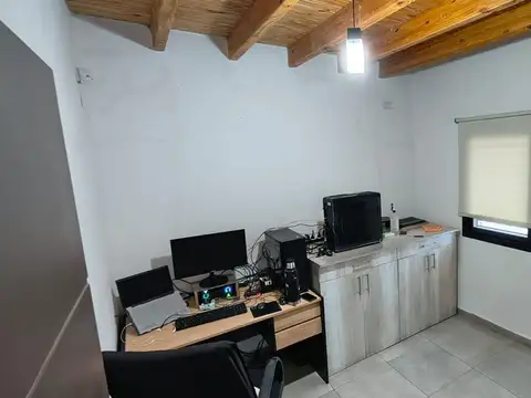 Casa 2 ambientes con 1 baño