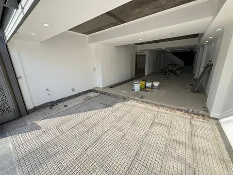 Local en Alquiler en Valentin Alsina, $ 1.500.000