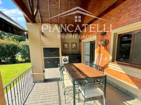 Casa en Alquiler de 4 dormitorios