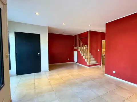 Casa 4 ambientes con 3 baños