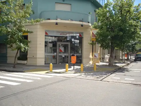 Excelente local en esquina en Palermo Hollywood