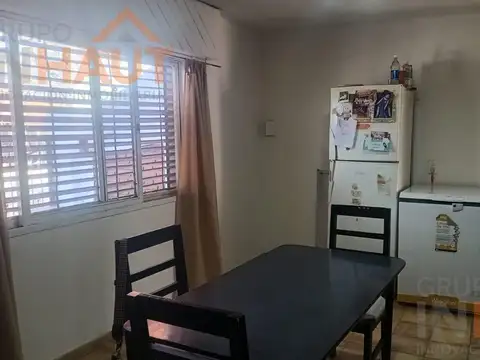 venta de casa 3 habitaciones con quincho y departamento